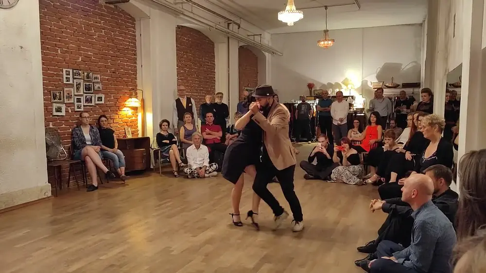 Video thumbnail for Milonga Linda, performance of Gerónimo Dorkas & Romina Balletti, 2.12.2023, DJ Uroš, pt.2
