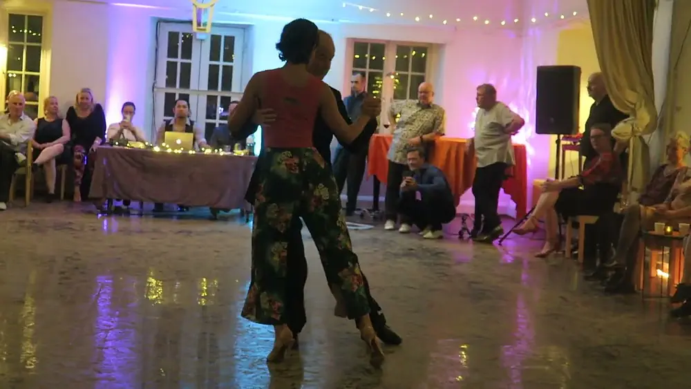 Video thumbnail for Cecilia Piccinni & Daniel Carlsson at Tango otono 2023 Stockholm 1