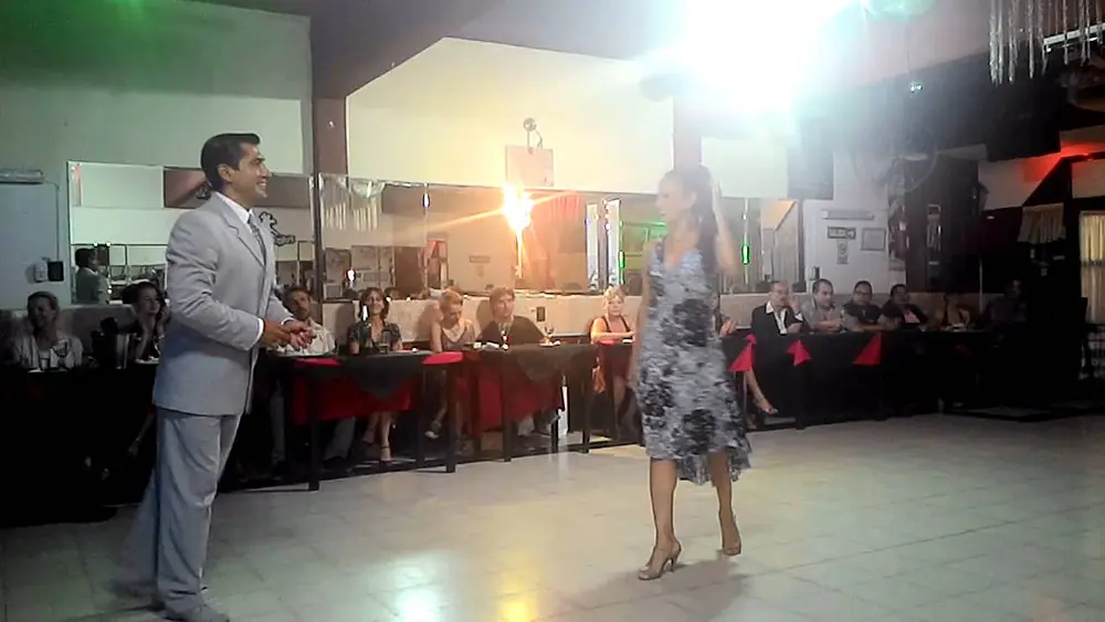 Video thumbnail for Alejandra Armenti y Ruben Juarez ,video I