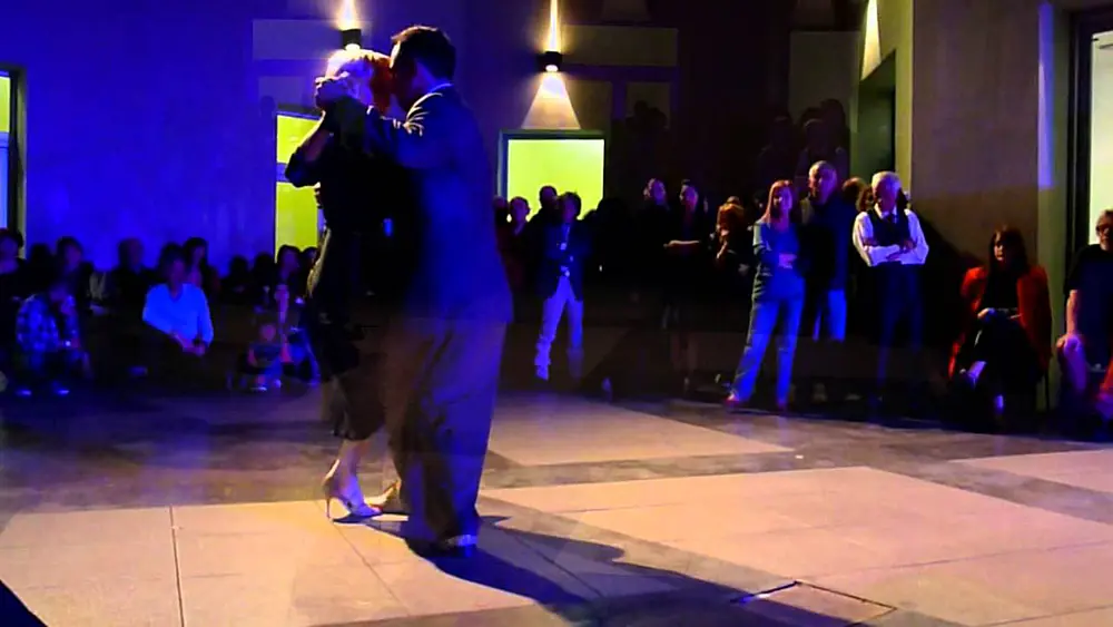Video thumbnail for 1 Milonga del Patio presenta: Carlos Boeri y Alison Murray  Fogón de Huella