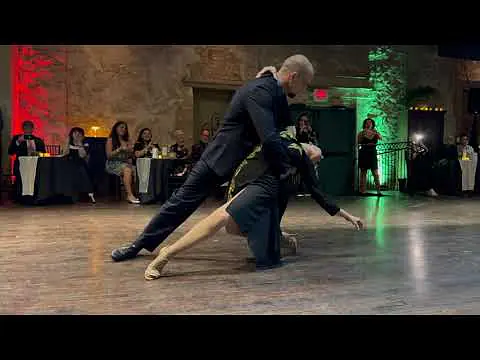 Video thumbnail for Maestros performance by Guillermina Quiroga and Mariano Logiudice at San Antonio Tango (Verde Nuevo)