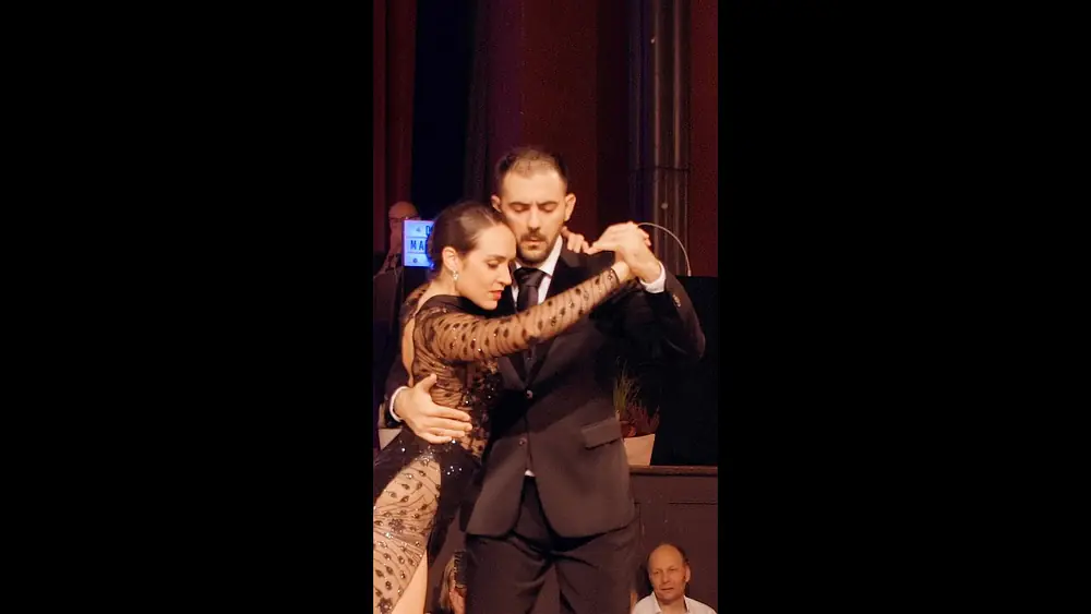 Video thumbnail for Dulce Lauria and Adrian Romeo Ferreyra – El panuelito #tangotagehalle #030tango #tango