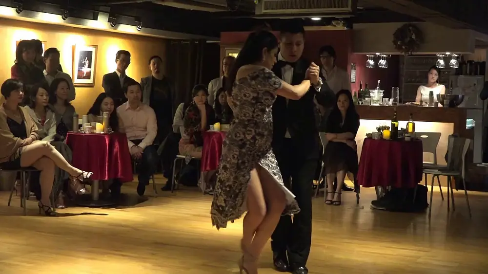Video thumbnail for María Inés Bogado & Jorge López 2017 in Taipei 3/3 - "Gallo ciego"