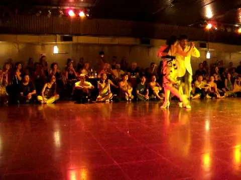 Video thumbnail for Julio Balmaceda y Corina De La Rosa bailando tango en Practica X en la Viru
