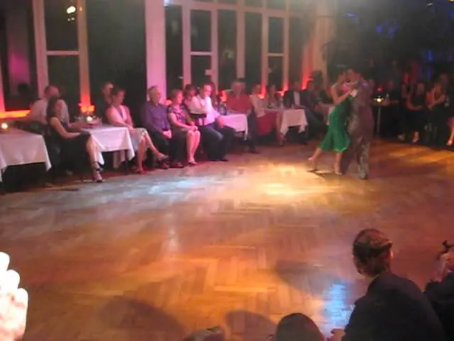 Video thumbnail for sebastian achaval y roxana suarez tango loft stuttgart (part 3/4)