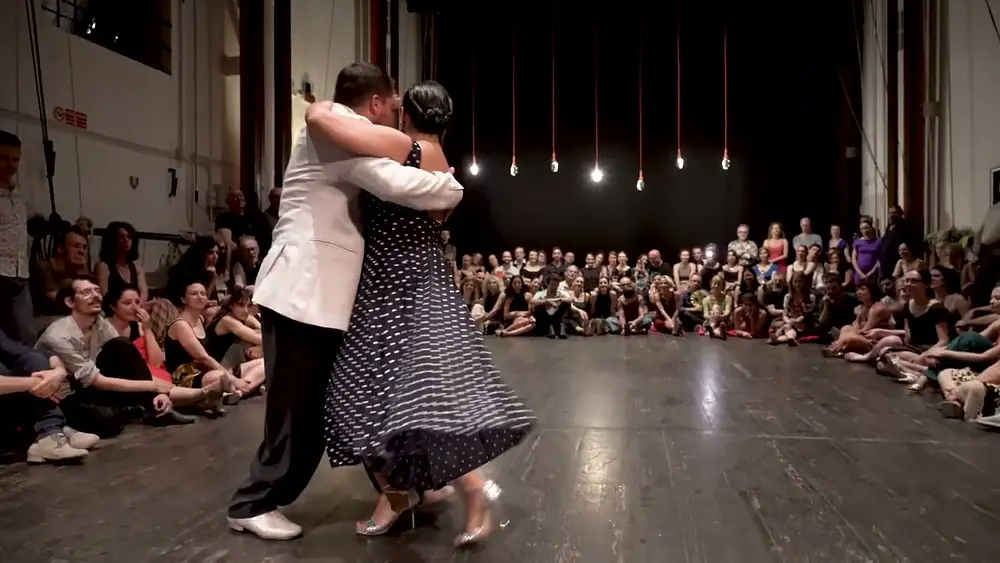 Video thumbnail for Corina Herrera y Octavio Fernandez  5 - Milonga Si - tango club - Bologna  giungo '24