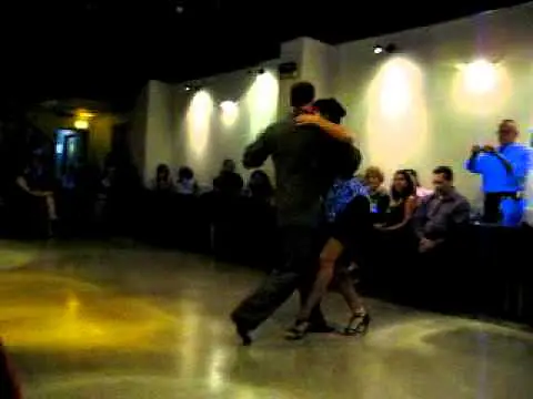 Video thumbnail for Samantha Dispari y Santiago Fina en Porteño y Bailarín 2012 (3/3)