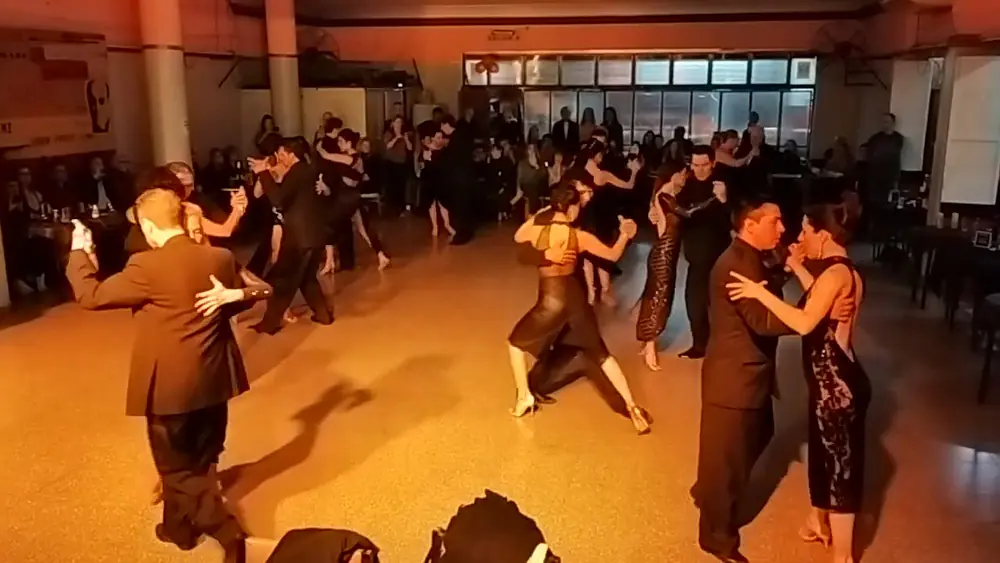 Video thumbnail for Grupo Coreográfico de Leandro Oliver y Laila Rezk en Fase Tango