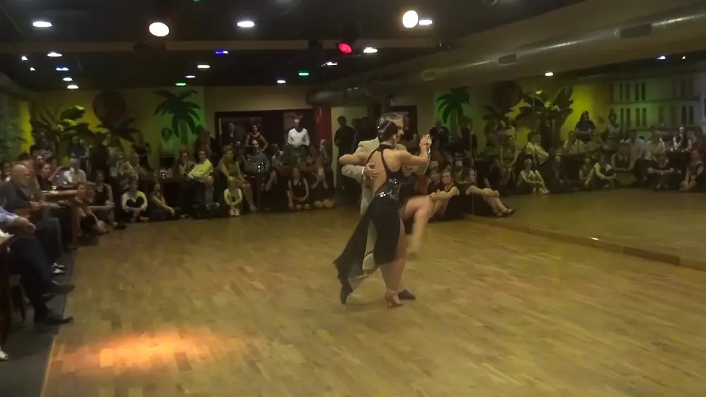 Video thumbnail for Maximiliano Alvarado & Paloma Berríos: demo 1 (tango) @ Azucar