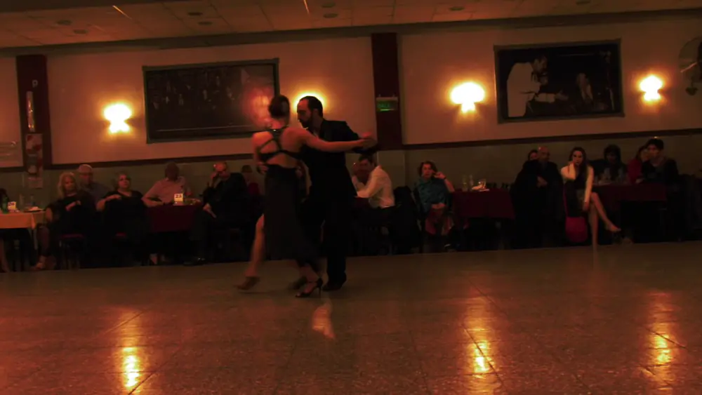 Video thumbnail for Leonel Di cocco y Camila Danelli (2/2) ''El Marne'' Milonga La Baldosa