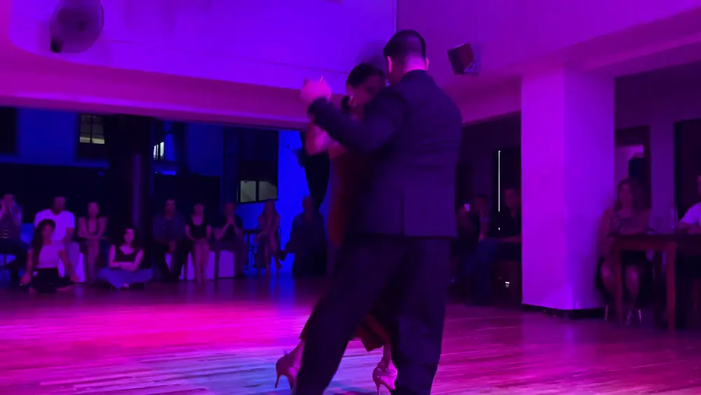 Video thumbnail for Fatima Caracoch and Brenno Lucas @ Milonga Sensaciones De Tango 12/11/24 Subscribe🔔#tangoargentina