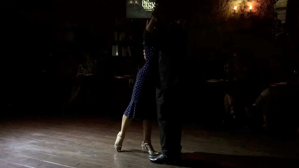 Video thumbnail for Vinicius Souza y Gaby Mataloni en Milonga Breve, Puebla, Mexico 1/3