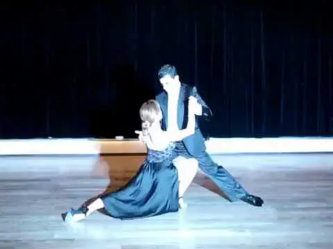 Video thumbnail for 2013.11.26 Ozgur Demir & Marina Marques (2/3)