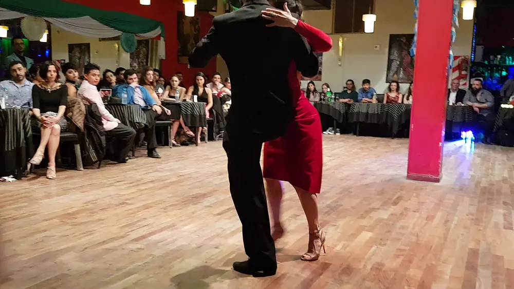 Video thumbnail for Yasmina Mamana y Luciano Paulino en Pipí Cucú milonga (27-jul-18)