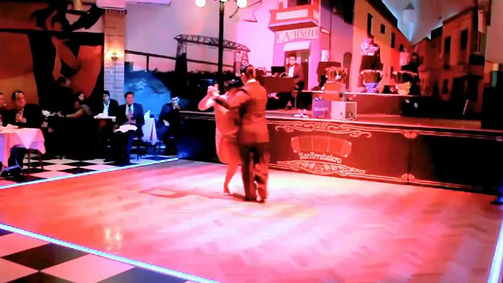 Video thumbnail for Edwin Espinosa & Alexa Yepes - Mala junta