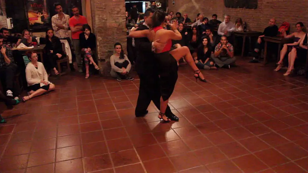 Video thumbnail for Agustina Paez y Sebastián Bolívar - 30/4/2016 - La Cachivachería 1/4