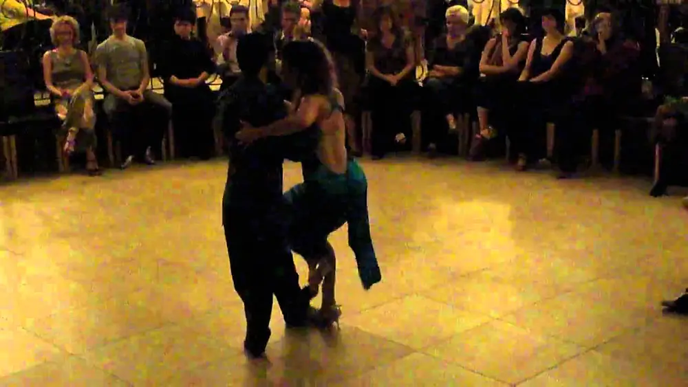 Video thumbnail for Juan Martin Carrara and Stefania Colina Chanson Milonga part 2