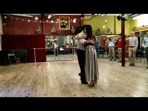 Video thumbnail for Résumé atelier Inter-Conf-Avancé à Tango de Soie avec Claudia Codega & Esteban Moreno 23/04/19