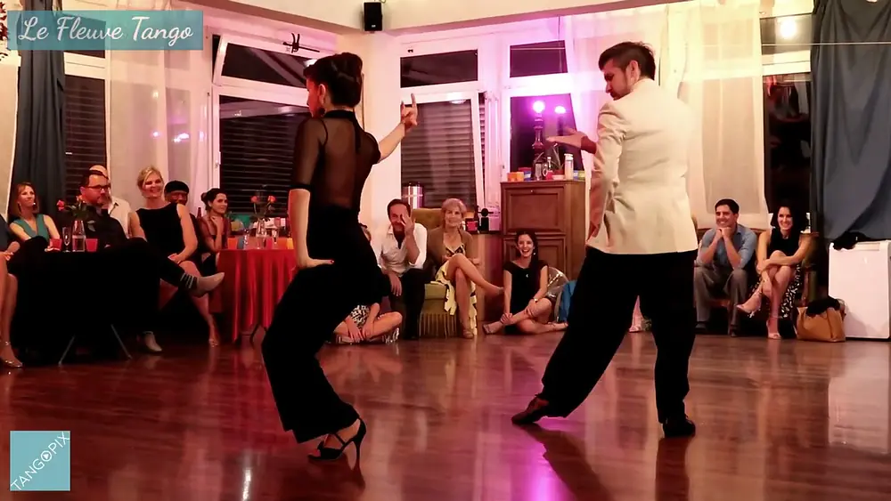 Video thumbnail for Mariela Sametband & Guillermo ''El Peque'' Barrionuevos - Tango Fantasia...