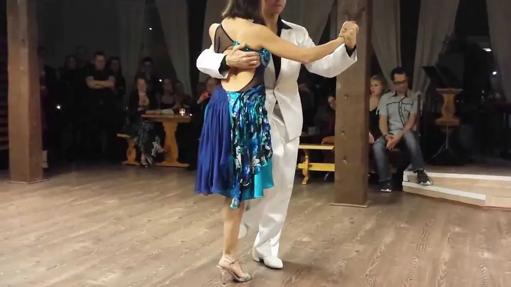 Video thumbnail for Gustavo Rosas and Gisela Natoli - Argentine Tango (1/4) tango (2014-01-05  Oulu, Finland)