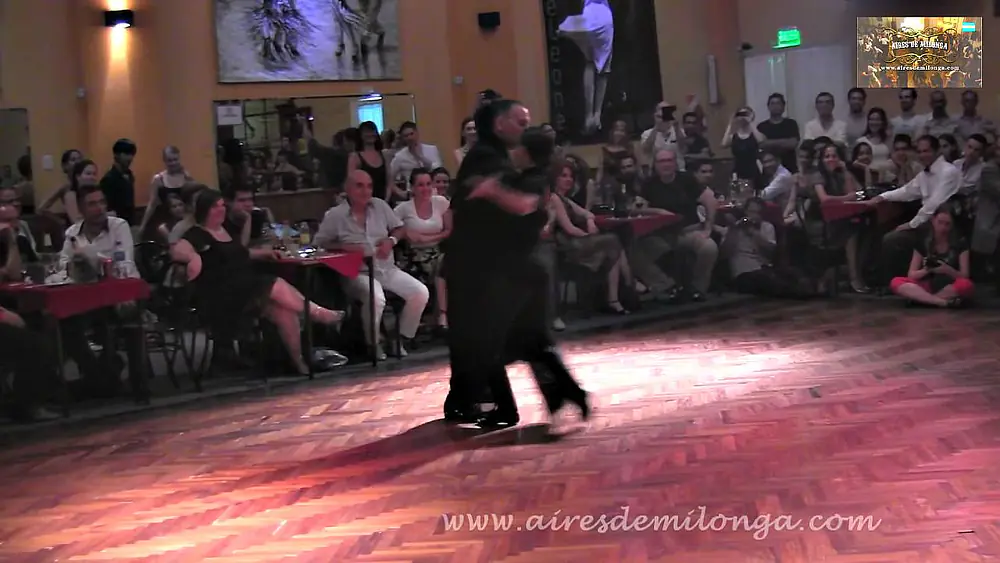 Video thumbnail for Eduardo Cappussi, Mariana Flores en Soho Tango, milonga de Buenos Aires