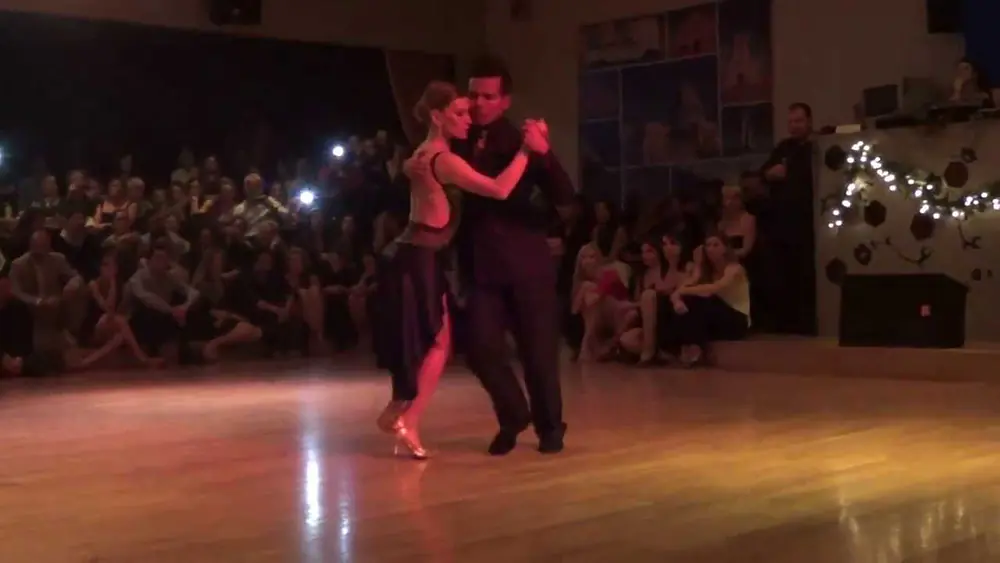 Video thumbnail for Sebastian Arce & Mariana Montes 1/5, 14/12/2013, Athens - Duerme, Mi Amor