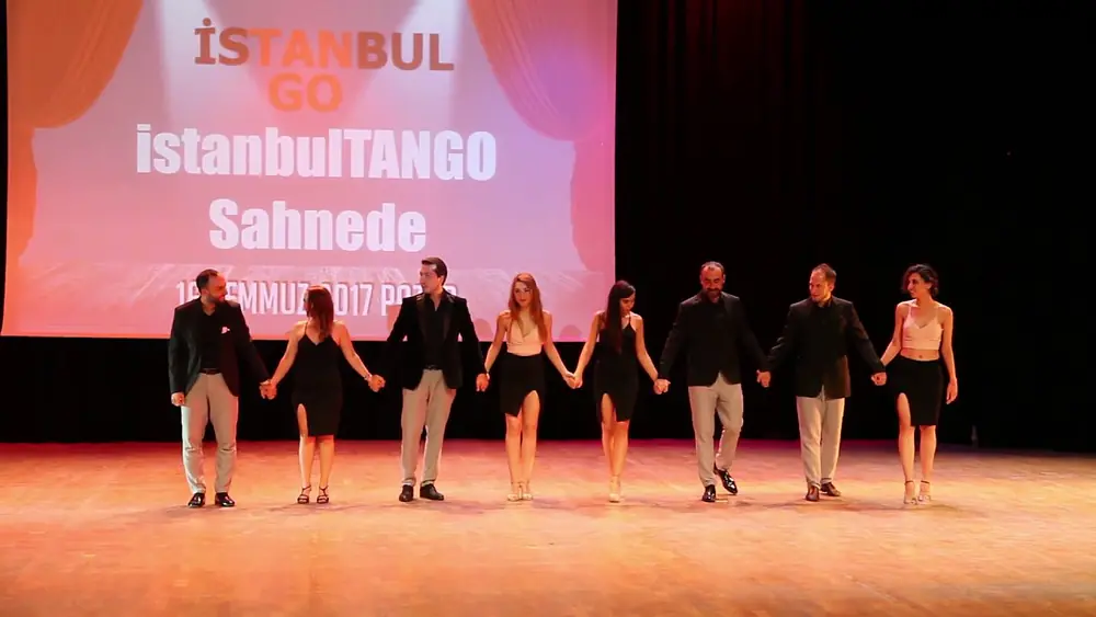 Video thumbnail for İstanbulTANGO Sahnede | Recep & Dilara Öğrenci Grubu