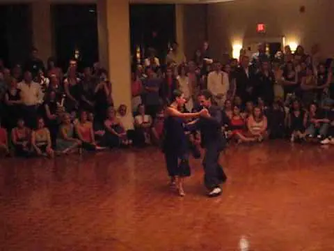 Video thumbnail for Pablo Villarrazo y Dana Frigoli perform at Chicago Tango Week 2009