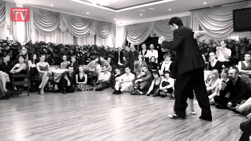 Video thumbnail for Dana Frigoli & Adrian Ferreyra7 on the White tango festival 2011 in Moscow (Dom Kino, Russia).