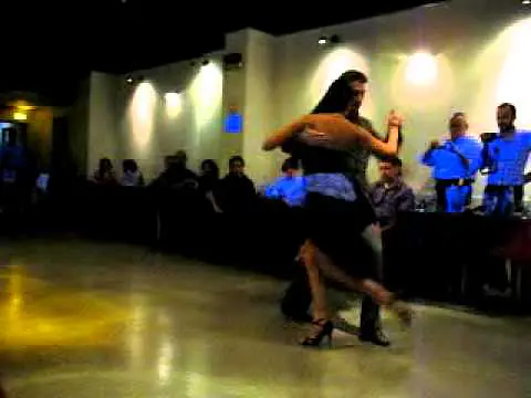 Video thumbnail for Samantha Dispari y Santiago Fina en Porteño y Bailarín 2012 (1/3)