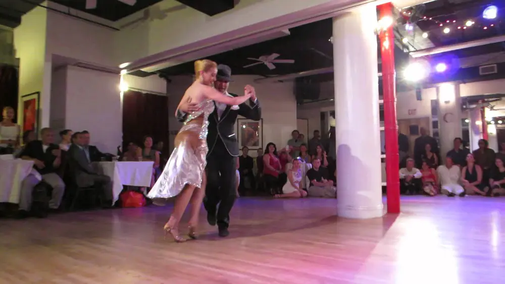 Video thumbnail for Claudio Villagra and Helena Fernandez @ All Night MIlonga NYC 2015 performance 2