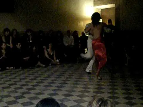 Video thumbnail for Virginia Uva y Cesar Agazzi bailan a Roma.AVI