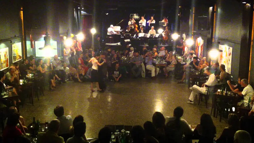 Video thumbnail for LOCA - Cecilia Capello y Diego Amorin en La Milonga del Tasso - Diciembre 2012