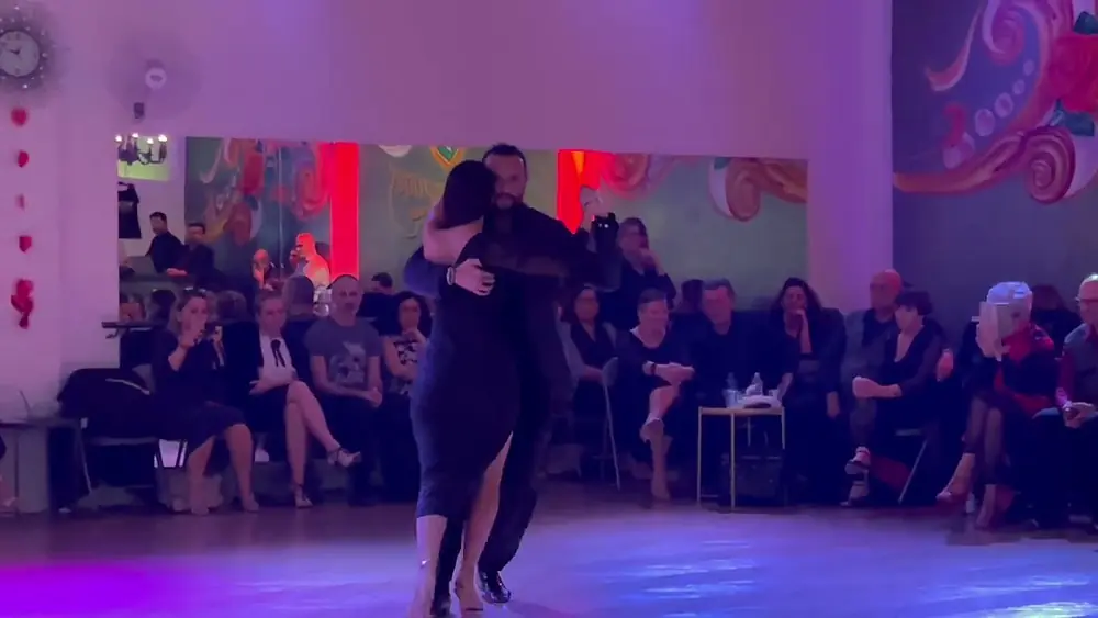 Video thumbnail for Magdalena Valdez & Giampiero Cantone 3/3 - 2 Corazones Tango accademia Rimini  - 17/03/2023