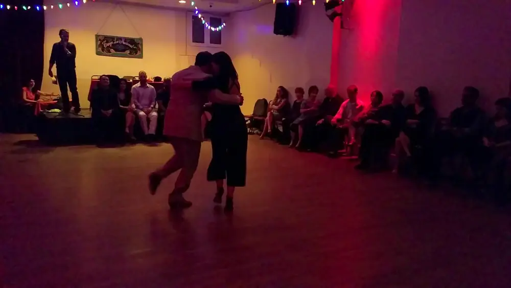 Video thumbnail for Argentine tango: Farewell Mario De Camillis - Cacareando