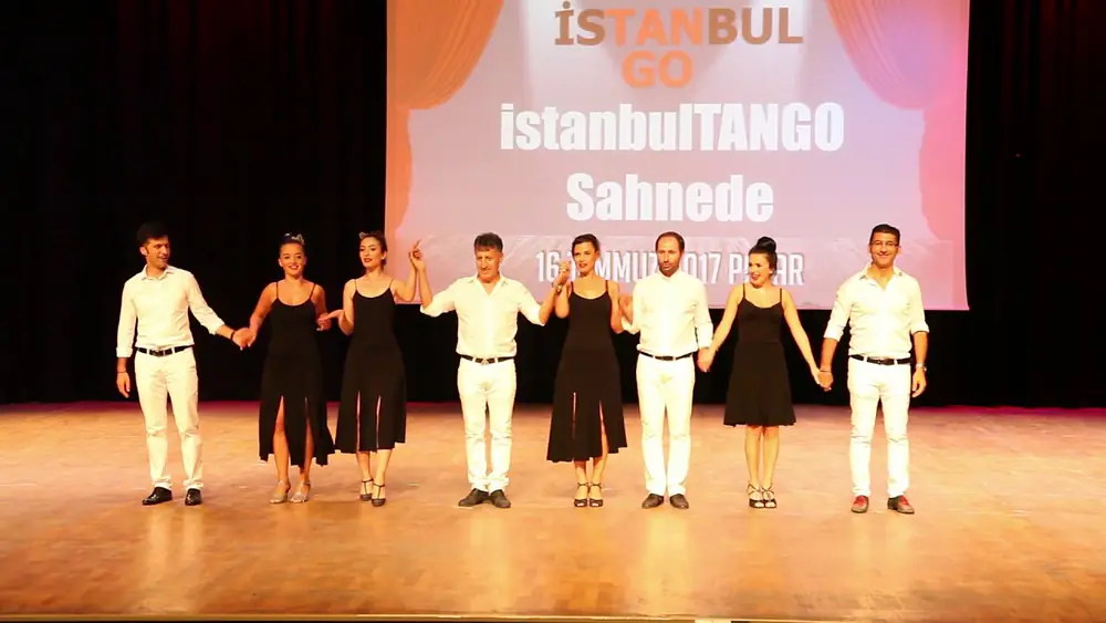 Video thumbnail for İstanbulTANGO Sahnede | Bülent Aksoy Öğrenci Grubu