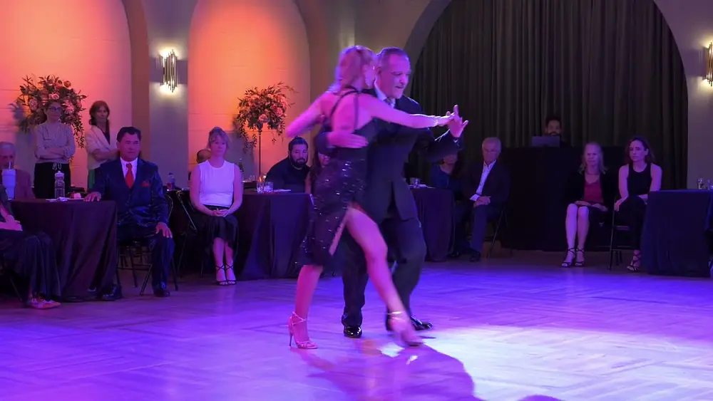 Video thumbnail for Lorena Ermocida and Pancho Martinez Pey at Milonga Gavito 3/4