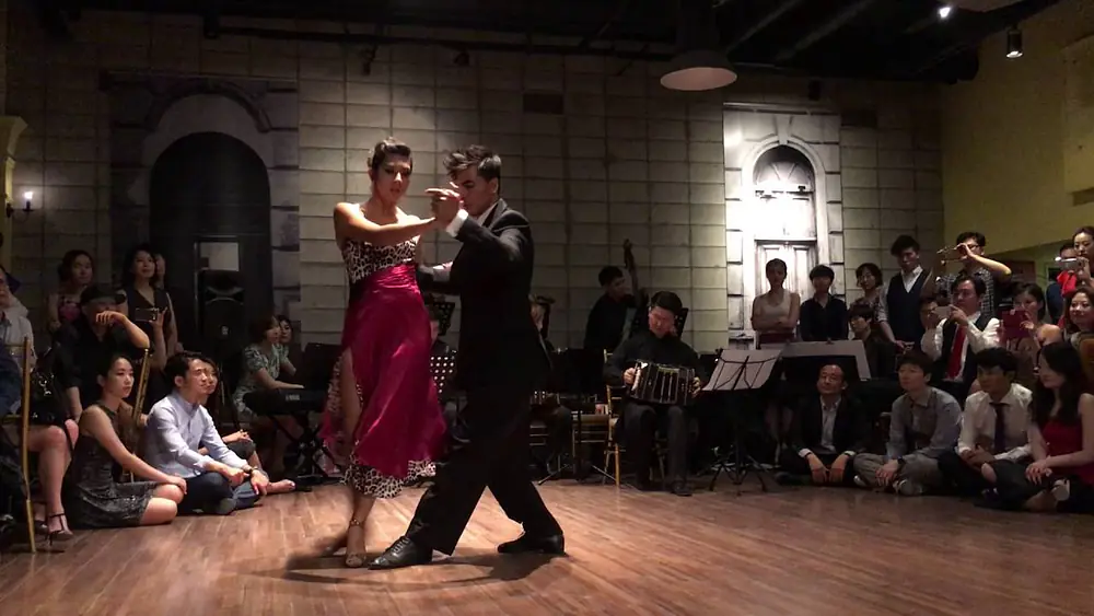 Video thumbnail for Sebastian Achaval & Roxana Suarez at 2016 Korea Tango Festival