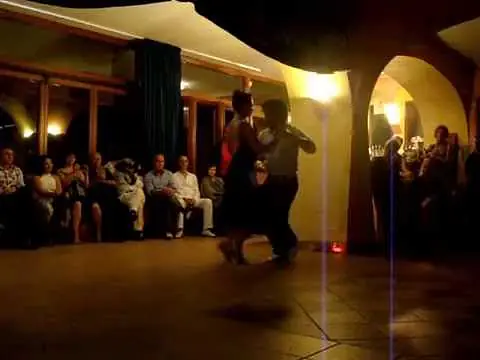 Video thumbnail for 2015.09.25 Gaston Torelli & Moira Castellano (3/4)