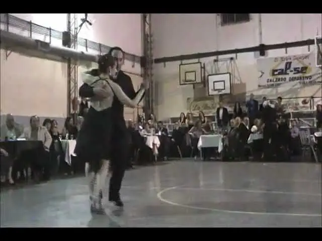 Video thumbnail for Paola Tacchetti y José Luis Ferraro. Sunderland Club