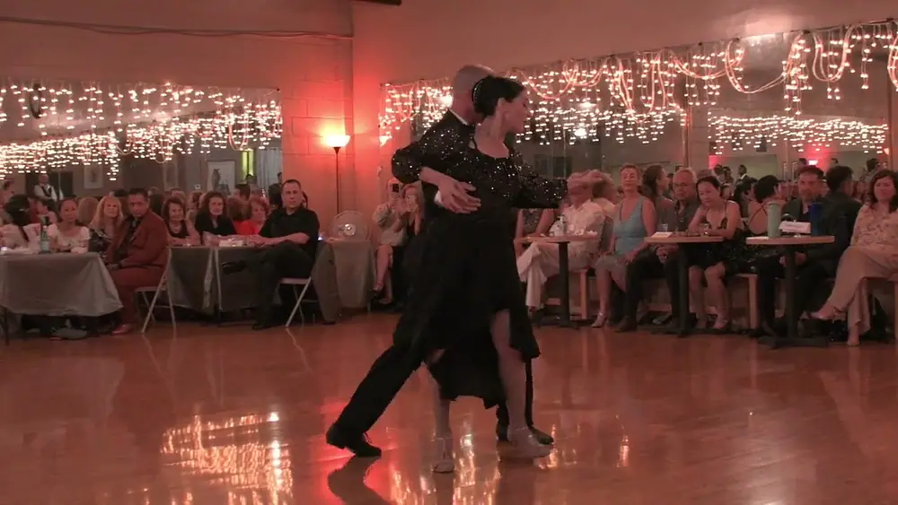 Video thumbnail for Guillermina Quiroga and Mariano Logiudice at Milonga Sonata 3/4