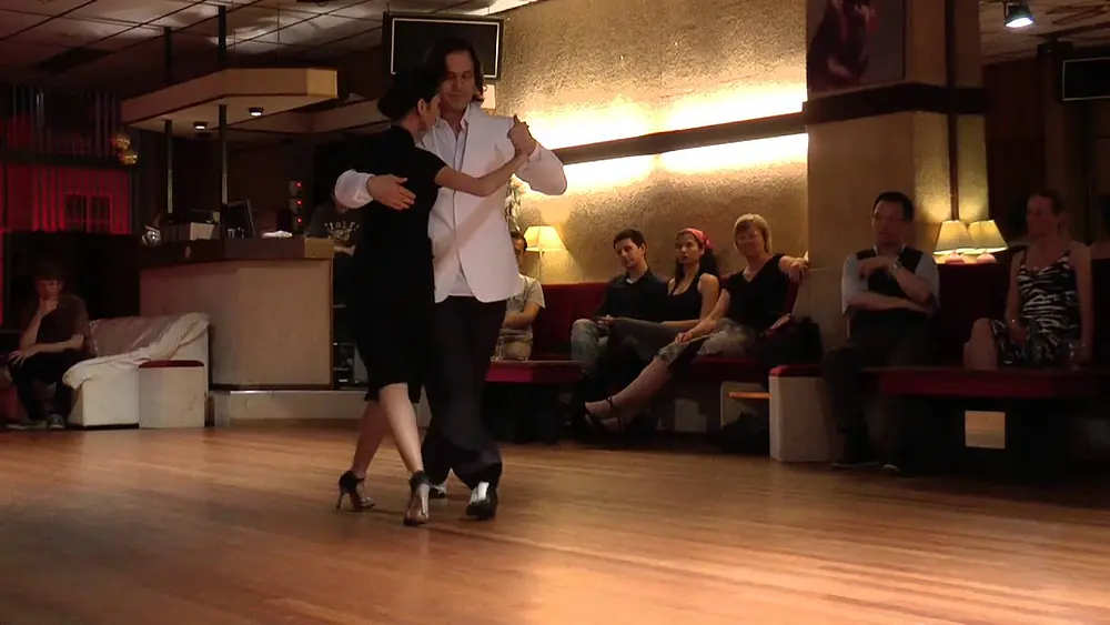 Video thumbnail for Ivaylo Alexandroff and Gabriela Pancheva (2) in La Milonga Firulete