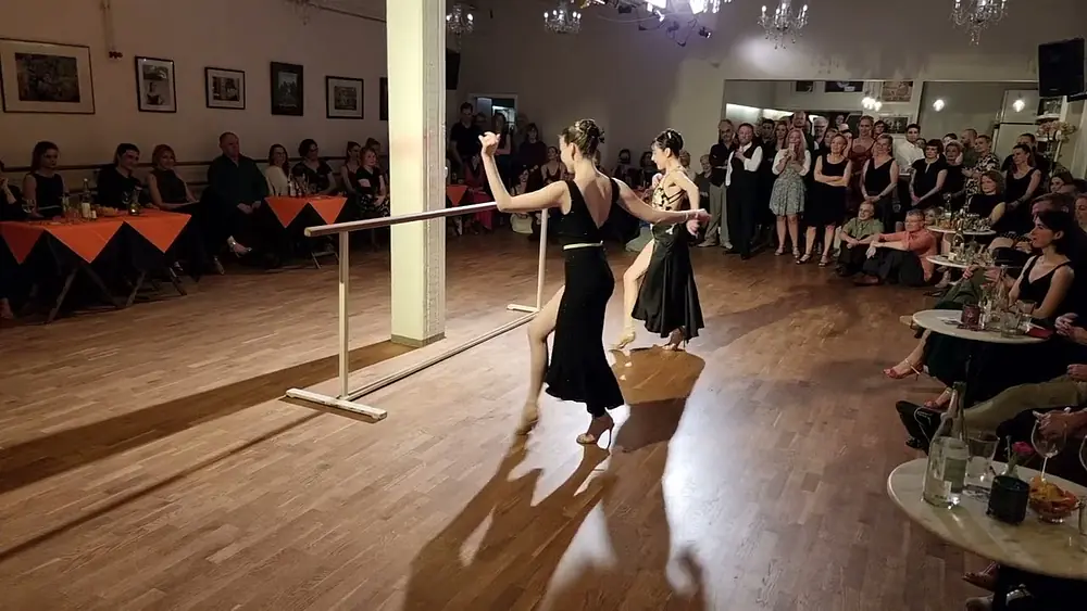 Video thumbnail for Karin Solana & Maude Andrey - Buscandote, R. Minonda, F. Giraudo, N. Einrich