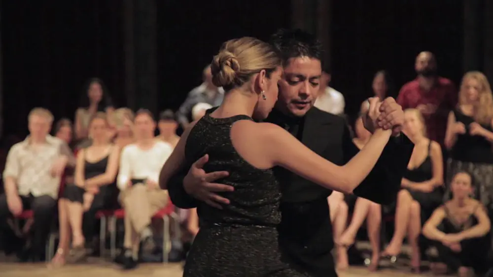 Video thumbnail for Noelia Hurtado and Carlitos Espinoza in La Bruja Amsterdam - part 2