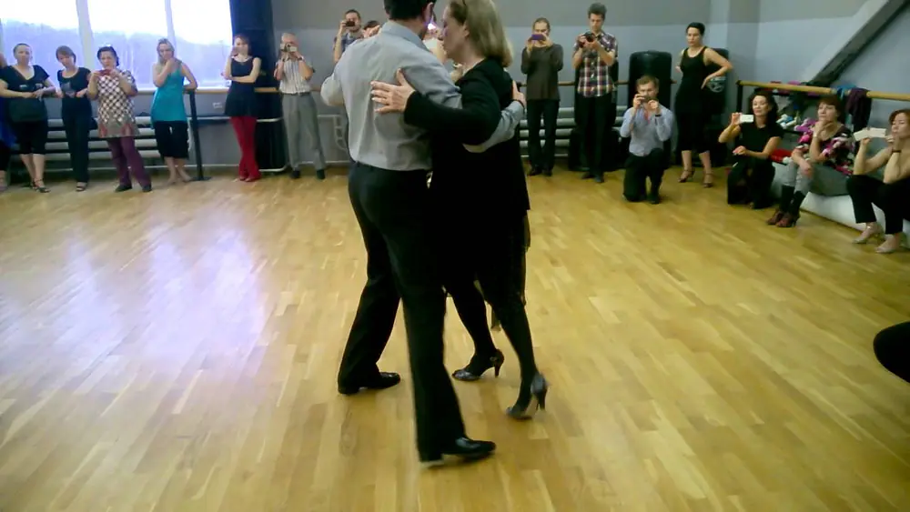 Video thumbnail for Tango 20141129 Maria y Carlos Rivarola резюме 1