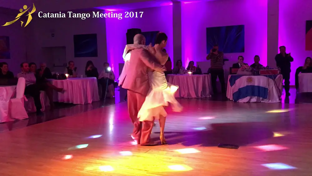 Video thumbnail for Vals Mariano Otero y Silvia Fuentes 2 di 4 - Catania Tango Meeting 2017 - Con tu Mirar, Rodriguez