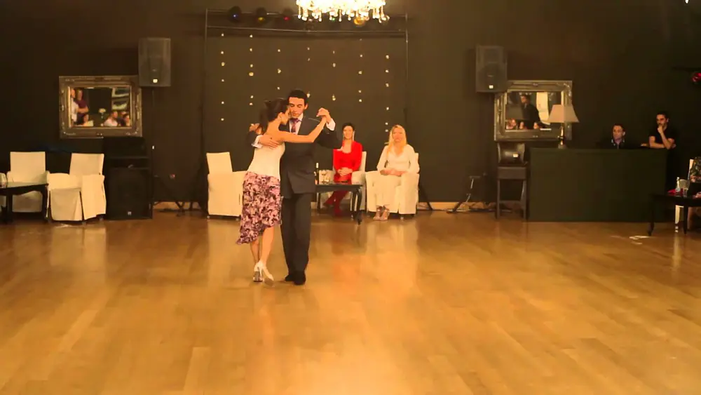 Video thumbnail for 3rd BTW 2013 - VARNA (Bulgaria) - José Almar y Juliana Aparicio - 1/4 - A una mujer (vals)