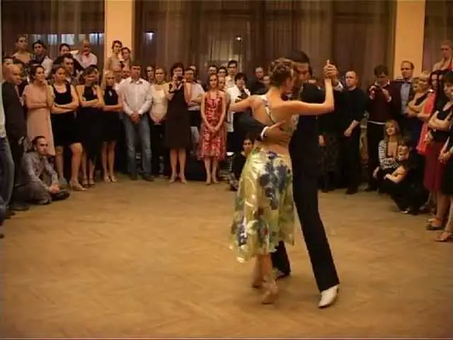 Video thumbnail for Rodrigo Palacios y Agustina Berenstein - Tangojunta 2012 (Claudinette)