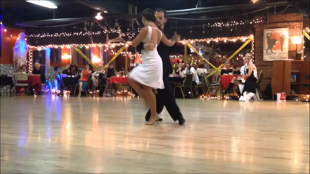 Video thumbnail for Guillermo Cerneaz & Gaby Mataloni in Seattle - Nov 2015