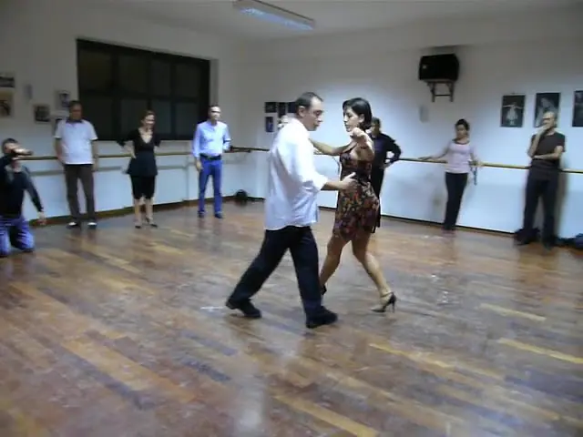 Video thumbnail for Osvaldo Zotto e Gisele Avanzi 1 -  Stage di Tango  Messina 2009